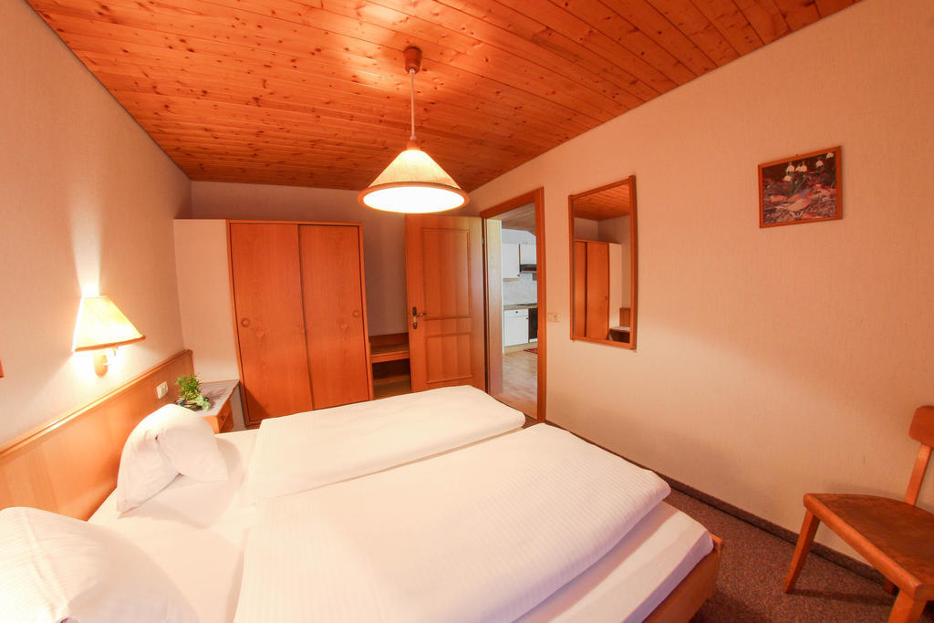 Pension Kroell Sankt Jakob in Defereggen Quarto foto